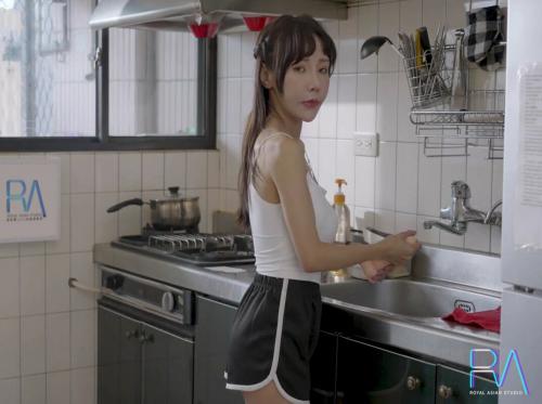 Người bố già dâm và đứa con gái mới lớn